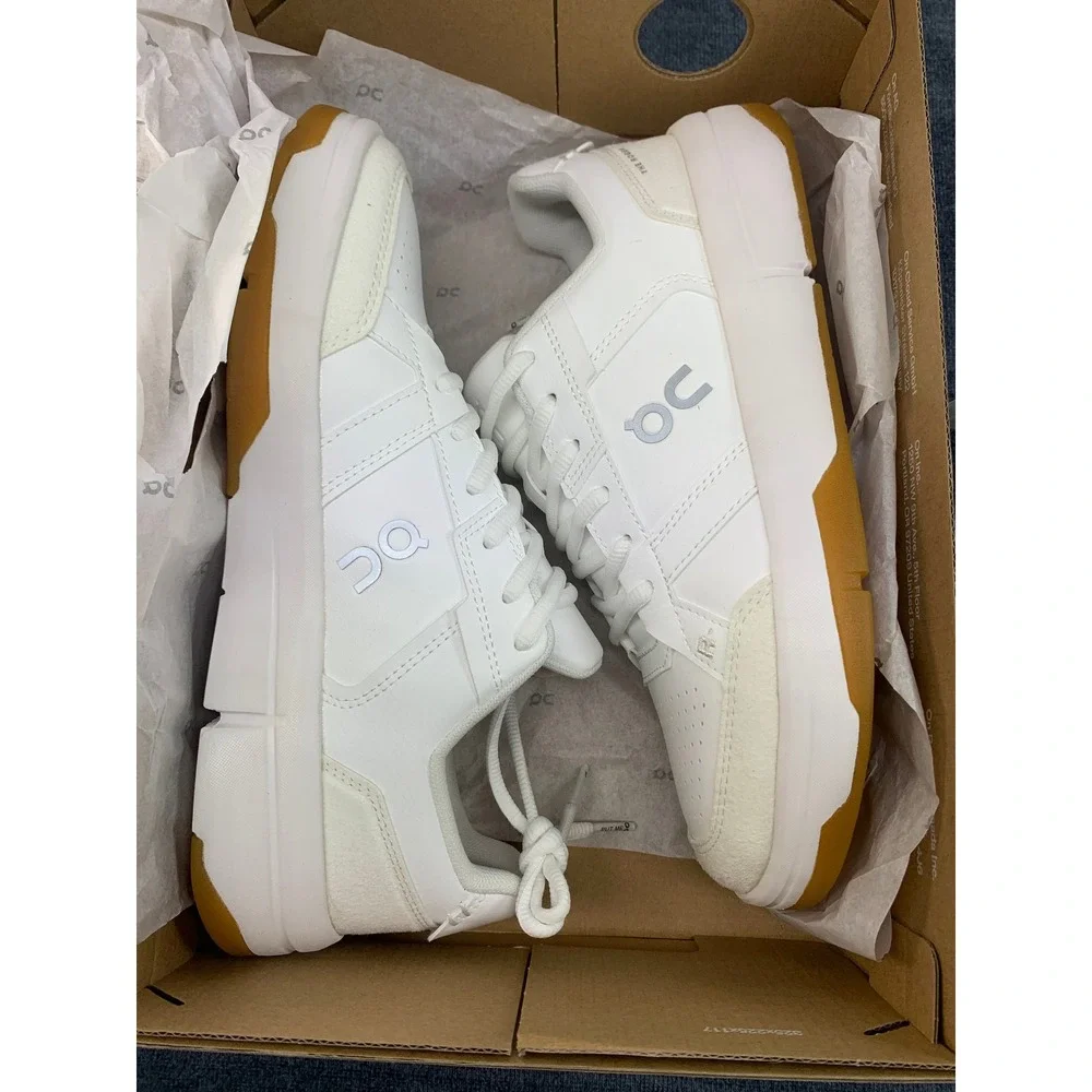 On Cloud THE ROGER Clubhouse Mens 7.5 White Ivory Gum Sole Sneakers 3MF10540924